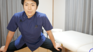 大腰筋股割りストレッチ
